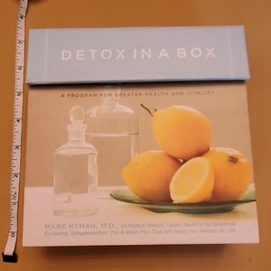 Detox in a Box Set NWOT